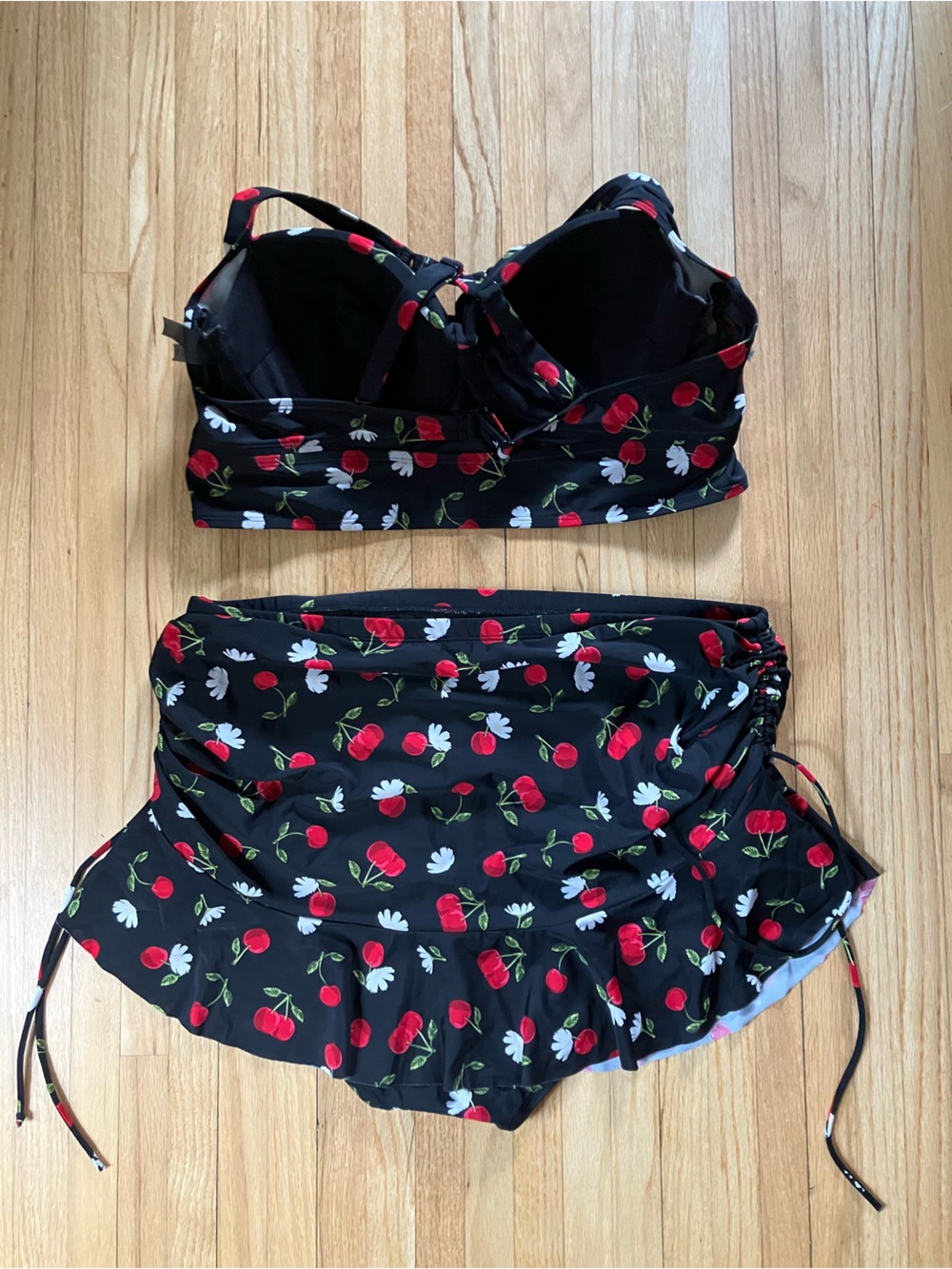 Torrid 2 18/20 Retro Longline Cherry Floral Bikini Swimsuit with Skirted Bottom - Picture 3 of 5